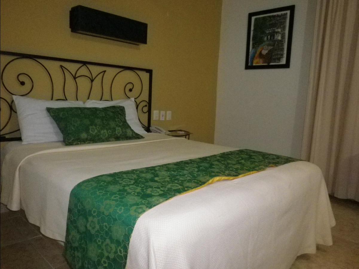 Hotel Maya Tulipanes01